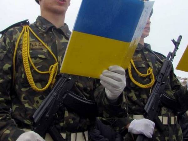 На Тячівщині на строкову військову службу відправились 34 юнаки