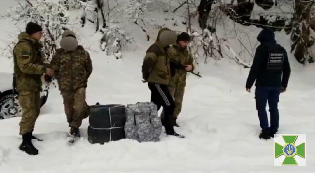 Двое контрабандистов были задержаны пограничниками (ВИДЕО)