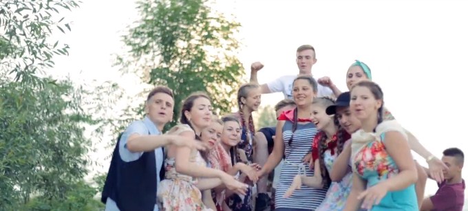 Школярі Іршавщини креативно відзняли свою версію пісні 