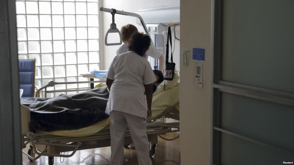 Уряд Польщі планує спростити можливості працевлаштування для лікарів з України для того, щоб подолати нестачу медпрацівників в польських лікарнях.