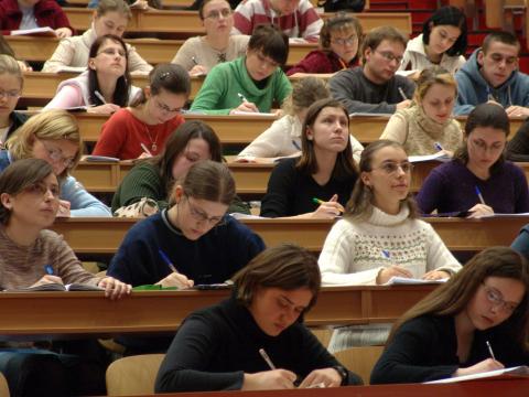 Кабінет міністрів розширив перелік категорій студентів, які мають право на соціальну стипендію.


