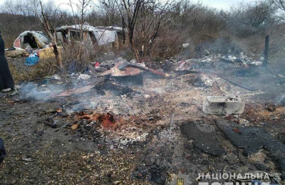 У понеділок, 10 грудня, в Самбірський відділ поліції надійшло повідомлення, що на території місцевого сміттєзвалища виявили обгоріле тіло людини.