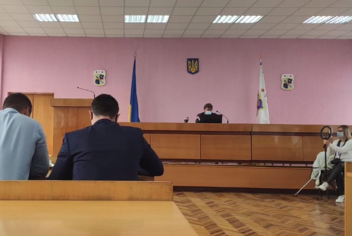 Депутаты Виноградовского городского совета собрались на внеочередную сессию. 