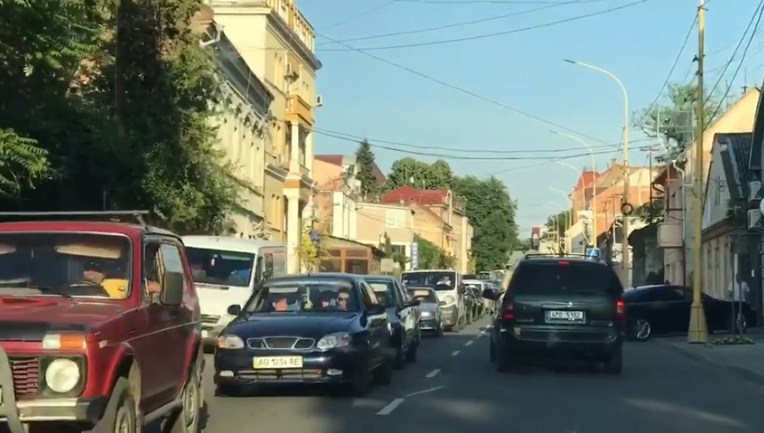 Концерт Винника в Ужгороді спричинив кілометрові затори в місті, - соцмережі (ВІДЕО)