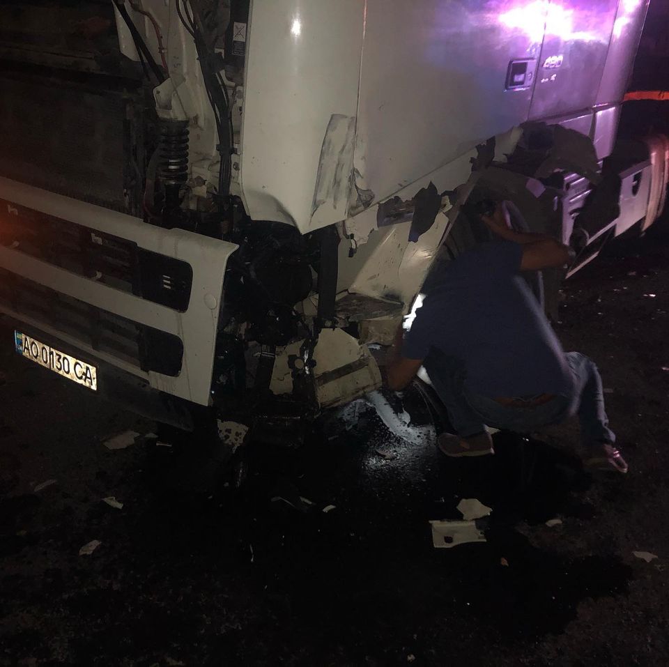 Страшна автомобільна аварія трапилася вчора, 7 вересня, на виїзді з Виноградова у бік села Теково.