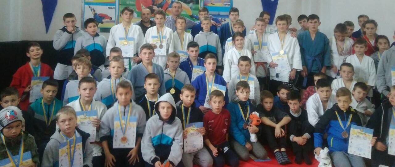 В четвер у Волівці було проведено чемпіонат області з самбо.