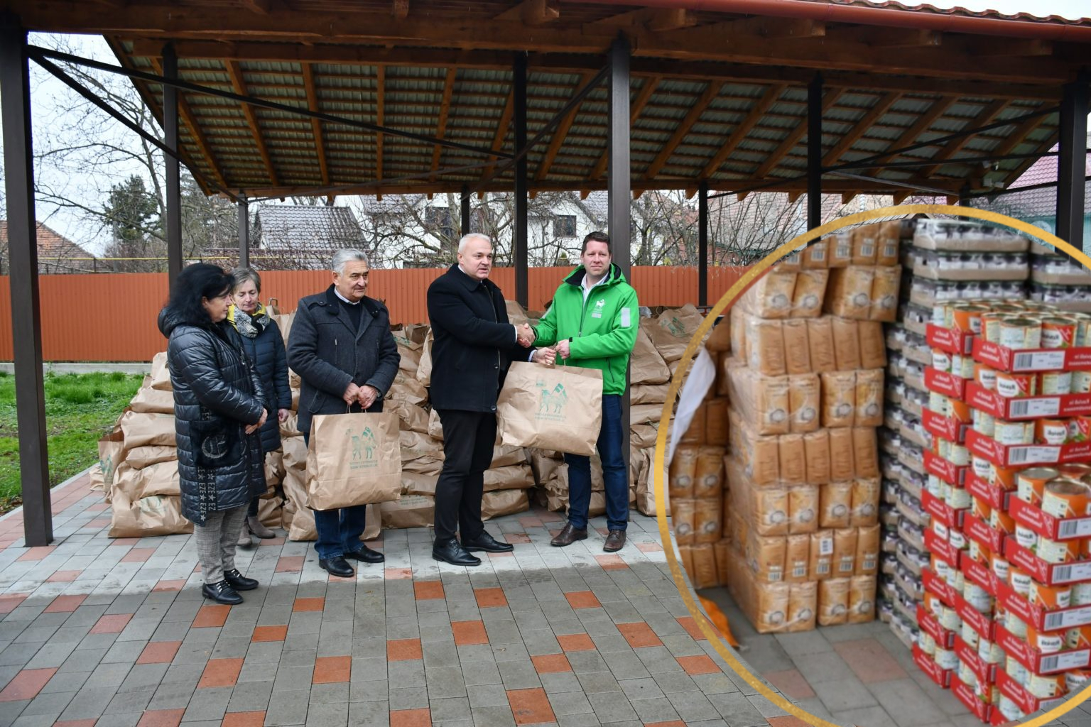 Тисячу наборів із продуктами харчування тривалого зберігання на загальну суму 5 мільйонів форинтів доставила на Закарпаття Реформатська служба допомоги Угорщини. 