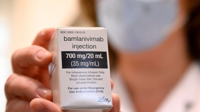 На Закарпаття доставлені 560 флаконів Бамланівімабу (Bamlanivimab) та 1120 флаконів Етесевімабу (Etesevimab) – лікарських засобів, призначених для лікування хворих на COVID-19.