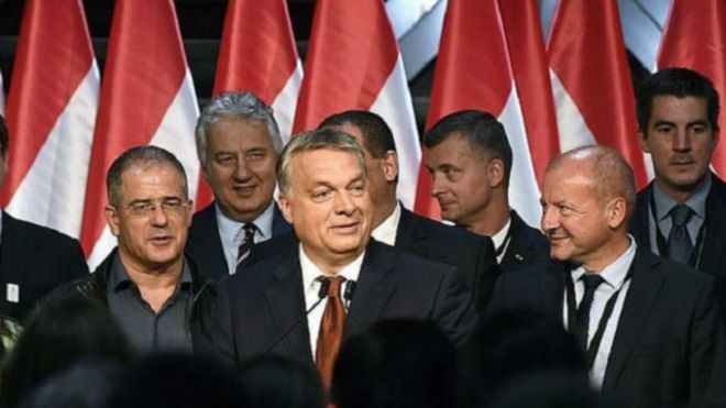 Премьер Венгрии Виктор Орбан назвал итоги референдума победой противников насильственного распределения квот на мигрантов между странами ЕС.