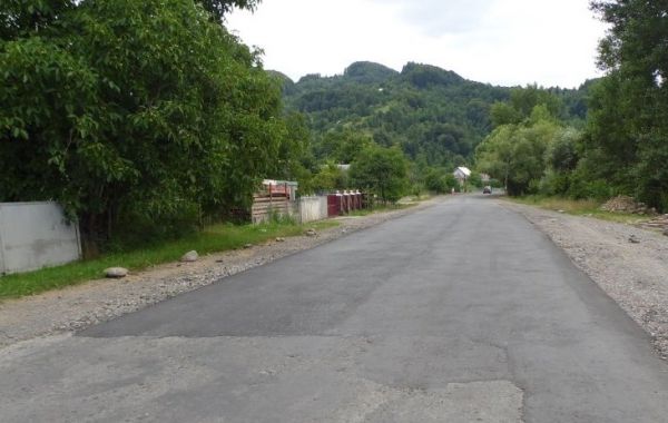 Селище Дубове стало черговим населеним пунктом на Тячівщині,  де здійснено заходи з відновлення місцевих шляхів загального користування.  