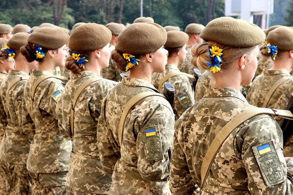 У Збройних силах України роз'яснили необхідність військового обліку для жінок з 1 жовтня.

