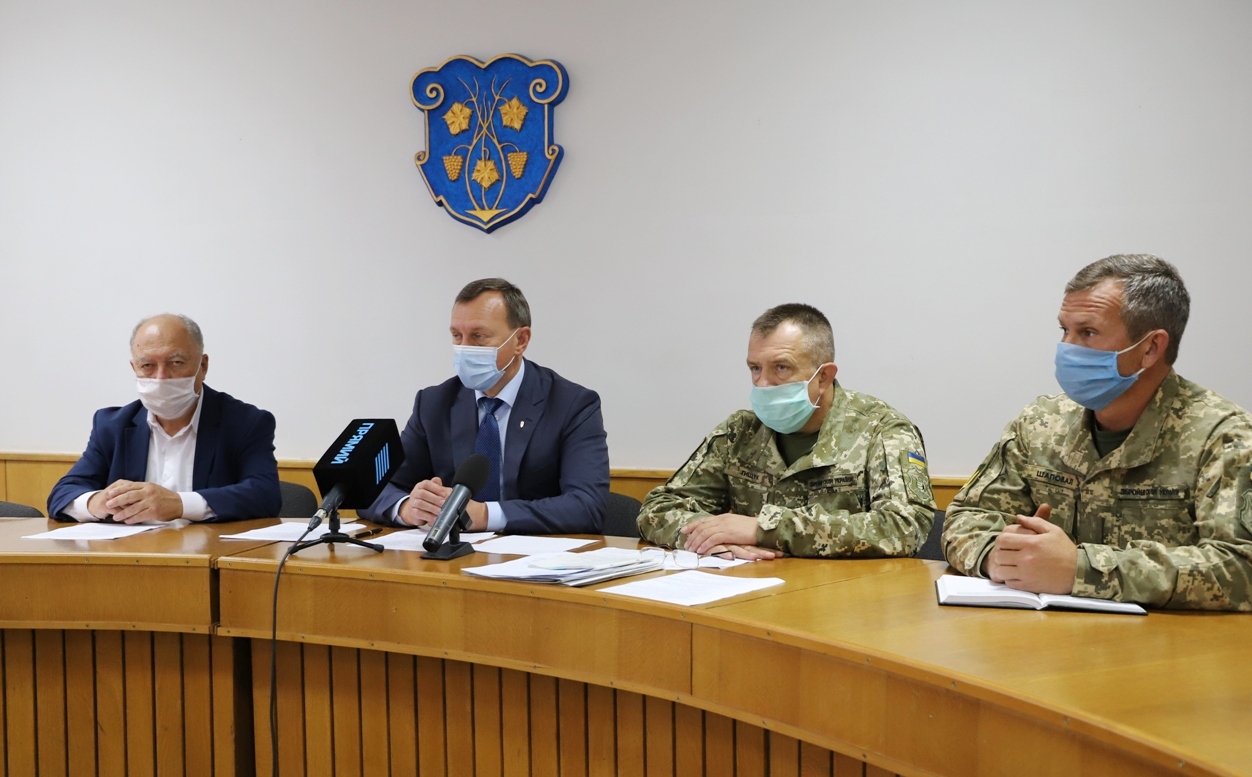 Сьогодні, 1 жовтня, в Україні починається осінній призов на строкову службу в армії, який триватиме до кінця грудня 2020 року.