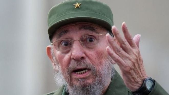 Об этом в эфире государственного телевидения сообщил его брат, действующий президент Кубы Рауль Кастро.