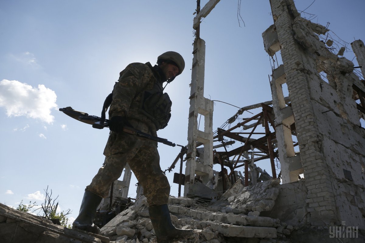 Позиції ЗСУ на Донбасі з початку доби терористи обстріляли 16 разів. 