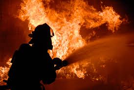 Во время пожара на складе в Чернохоре Березецкого района сгорел погрузчик.