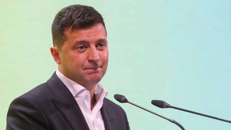 Володимир Зеленський оголосив друге питання загальнонаціонального опитування, яке має відбутися 25 жовтня під час місцевих виборів.

