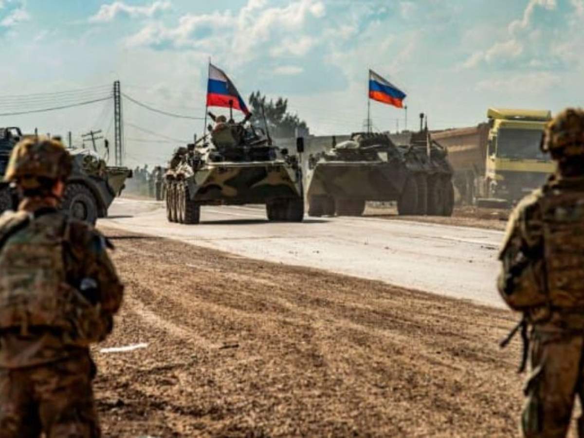 По состоянию на 23 декабря вблизи границы с Украиной находится около 52 батальонно-тактических групп ВС РФ, и это число может увеличиться. 