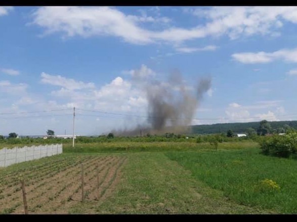  Авария произошла возле села Клюзив Ивано-Франковской области на предполагаемом газопроводе Уренгой-Побары-Ужгород.