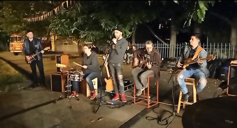 Метро вспыхнуло на улицах Ужгорода: концерт на набережной (Live)