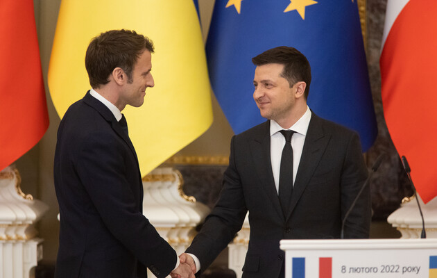 Французький міністр у європейських справах Клеман Бон вважає, що процес вступу України до Євросоюзу може тривати 15 чи 20 років.

