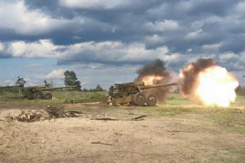 За минувшие сутки российско-оккупационные войска 48 раз открывали огонь по позициям украинских военных на Донбассе.
