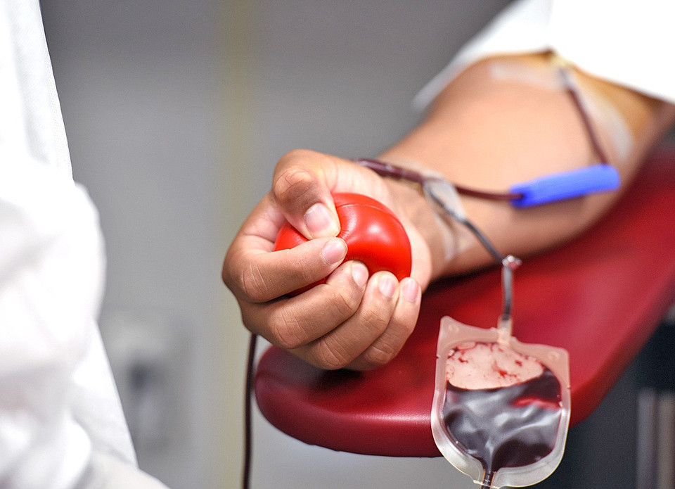 В обласній станції переливання крові потрібна терміново кров усіх груп резус-мінус.