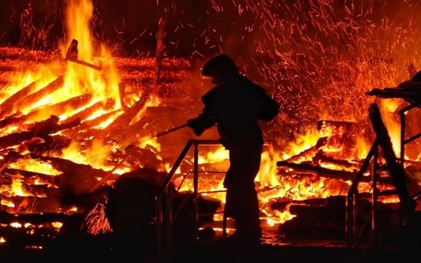 Сьогодні, 19 серпня, о 00:50 виникла пожежа в складському приміщенні, що не експлуатується Мукачівської ЦРЛ, за адресою: м. Мукачево, вул. Пирогова.