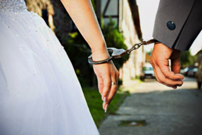 Вигода під соусом “кохання”: в Україні планують перевіряти шлюби на фіктивність