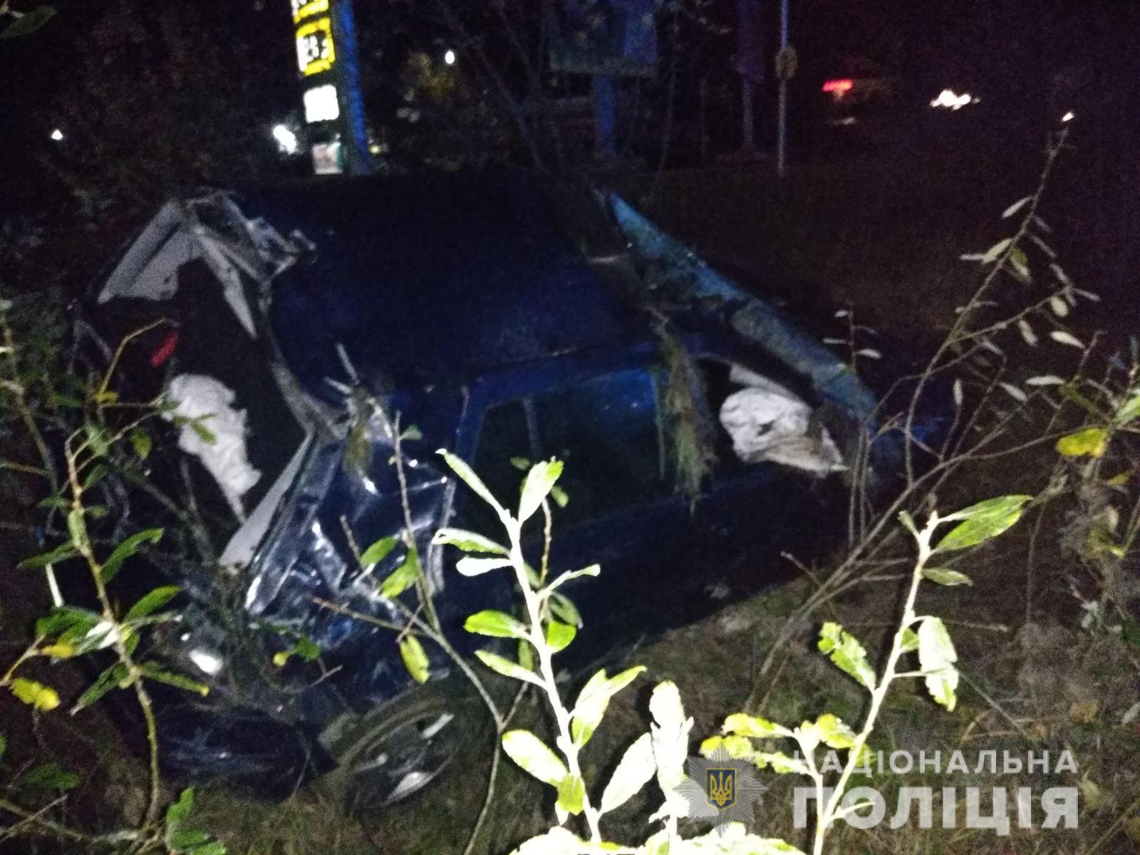 Працівники поліції Мукачівського районного відділення  розпочали кримінальне провадження за фактом автопригоди, яка сталася на об‘їзній дорозі Мукачева. В результаті ДТП загинула жінка-пасажир.