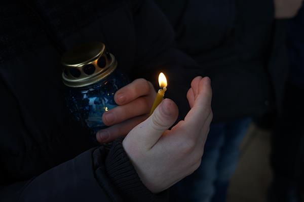 В суботу, 26 листопада, у Тячеві пройшли скорботні заходи, присвячені Дню пам’яті жертв Голодомору 1932-33 років в Україні.
