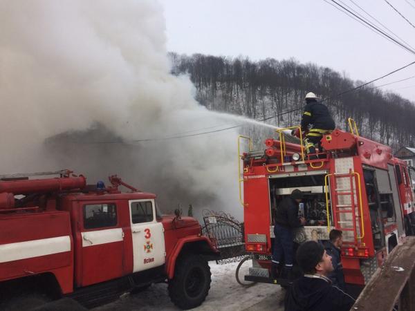 23 лютого о 09:18 в оперативно-рятувальну службу надійшло повідомлення про пожежу в с.Кваси Рахівського району.