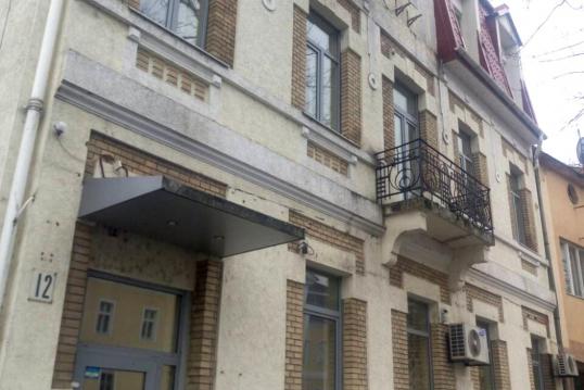 В Ужгороді розпочав роботу новий офіс Товариства угорської культури. Керівництво Національної поліції Закарпаття  пообіцяло взяти його під посилену охорону. 