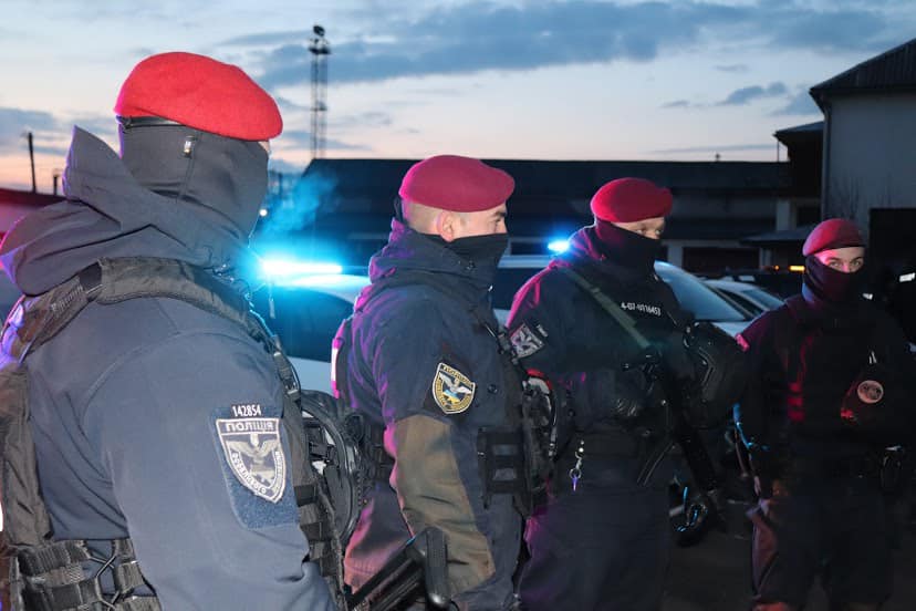 В Закарпатье сотрудники полиции уже сейчас активизируют безопасность граждан в регионе.