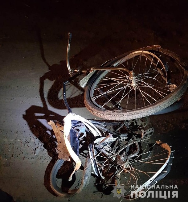 Інцидент стався в одному із сіл Одеської області. У багажнику автомобіля, який наїхав на перешкоду, виявили тіло збитої раніше людини.