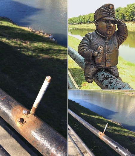 В Ужгороде украли мини-памятник Швейку.