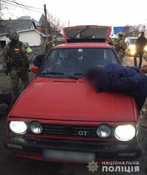 У четвер, 21 березня, близько 5 години ранку, до поліції звернулася 52-річна мешканка Сторожинецького району сусідньої із Закарпаттям Чернівецької області.