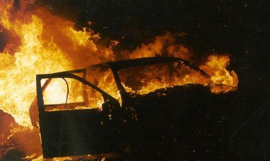 20 марта в 15:01 поступило сообщение о загорании легкового автомобиля «Ford Focus» 2004 года выпуска (словацкая регистрация), по адресу: г. Ужгород, вул. Гойды.