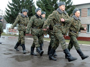 21 тис. 126 громадян України будуть призвані на строкову військову службу у квітні-травні 2015 року. Про це повідомляє сайт Міністерства оборони України.