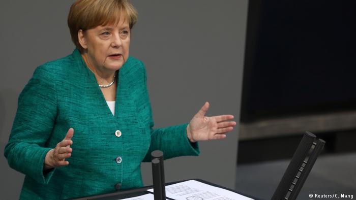 Канцлер Німеччини Ангела Меркель вважає, що Євросоюзу варто узгодити позиції з міграційної політики, адже питання міграції може визначити долю ЄС.
