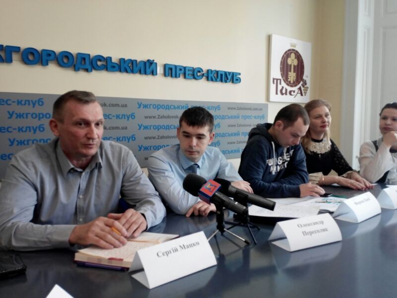 Про це сьогодні, 17 квітня, заявив голова Громадської Ради при Ужгородській міській раді Олександр Пересоляк.