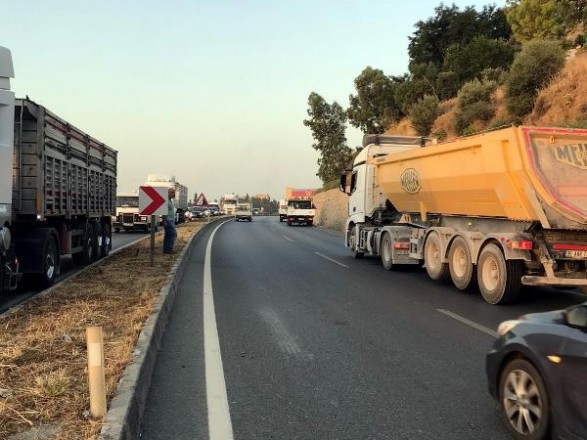 В Турции, недалеко от города Дидим в провинции Айдын, произошло дорожно-транспортное происшествие. Среди пассажиров было одиннадцать украинских туристов, пятеро из которых получили ранения.