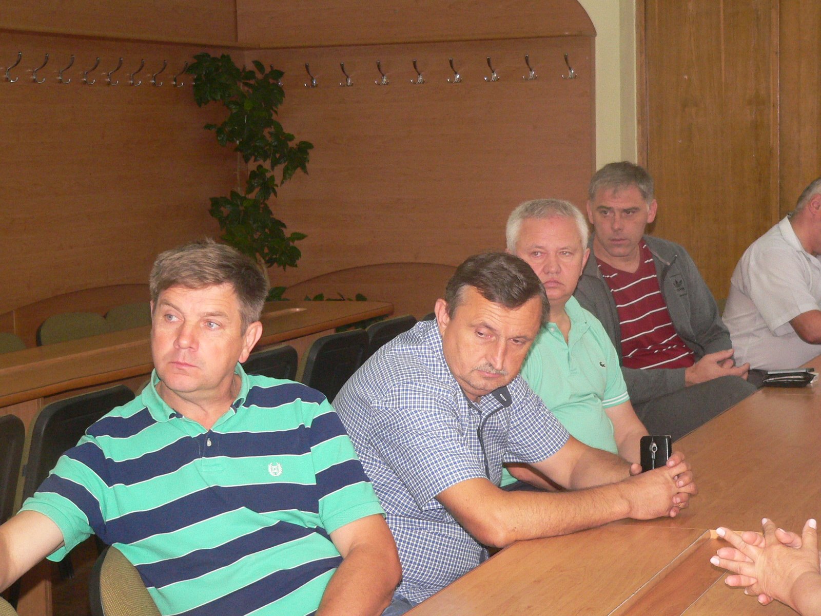 У Мукачівській РДА відбулася нарада з підприємцями, які надають послуги перевезення населення в межах району. 