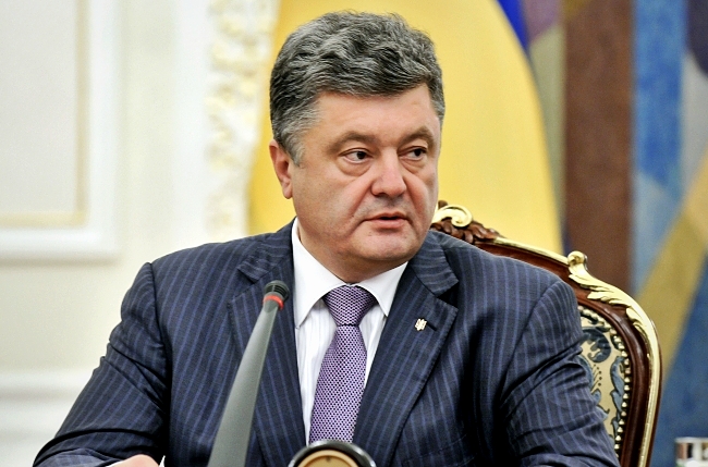 Президент Петро Порошенко вважає державний бюджет на 2016 рік мінімально необхідним фундаментом для проведення реформ. 