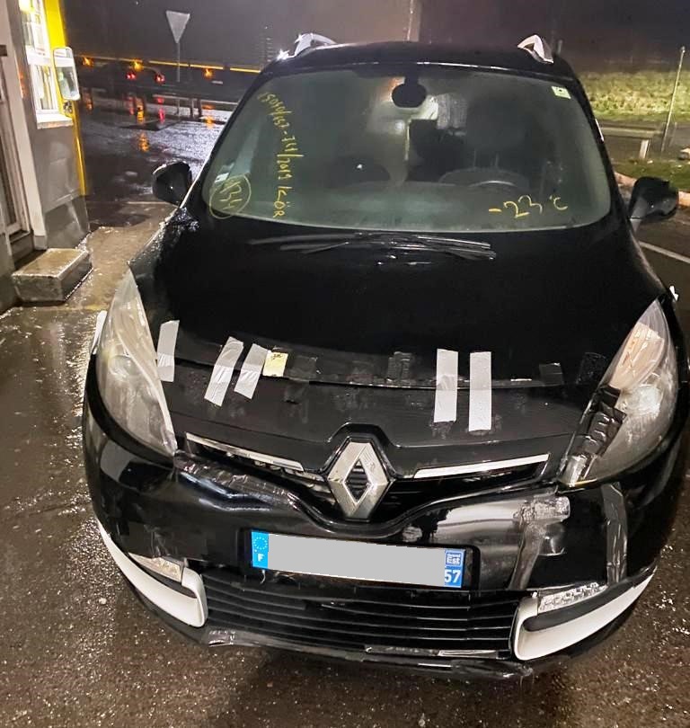 Угнанный во Франции автомобиль разыскиваем на границе с Венгрией.