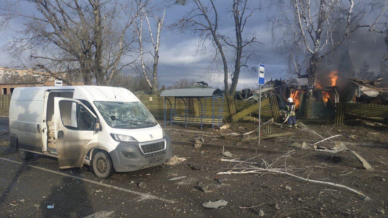 Український президент Володимир Зеленський повідомив, що за останню добу масованих обстрілів РФ зазнали 10 областей. 