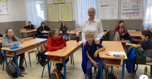 Покладено початок заснуванню першої на території Угорщини двомовної, безкоштовної україно-угорської школи, яка готується приймати учнів з 1 по 11 класи на п’ятиденне навчання.

