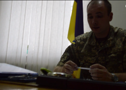 За словами військового комісара міста Ужгорода Миколи Журавьова, одна з причин низької явки — велика кількість національних меншин, які не бажають служити в армії.