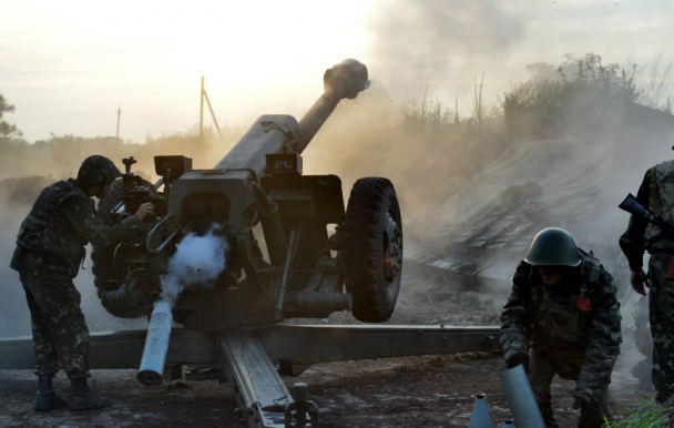 Бойовики продовжують обстрілювати позиції українських військових у зоні АТО