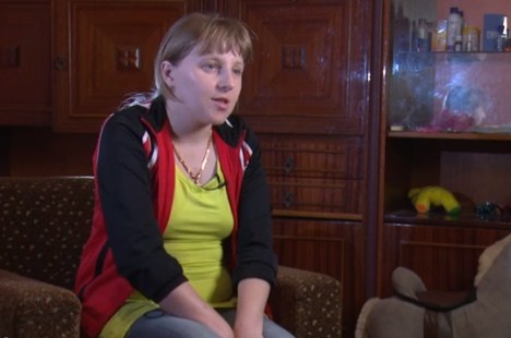 Угорка Тімея Лешко, яка живе в українському Закарпатті, вирішила, що всі чотири її дочки повинні вчитися в угорськомовній школі.