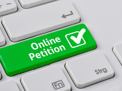Петиція розглядатиметься за умови збору на її підтримку не менш як 200 підписів громадян.